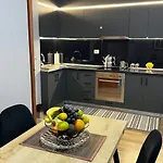 Апартаменты Friends' House In *