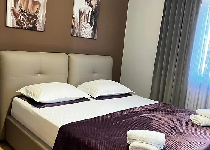 Friends' House In דירה טיראנה